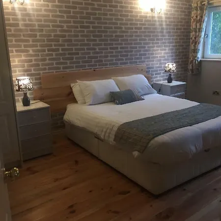 A Selection Of Self Catering Homes At Kilcloon Tatil Evi