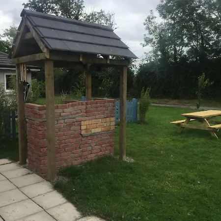 A Selection Of Self Catering Homes At Kilcloon Tatil Evi *