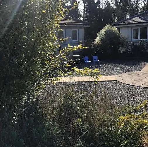 Professional & Approved Self Catering Short Term Holiday Homes 펜션 *