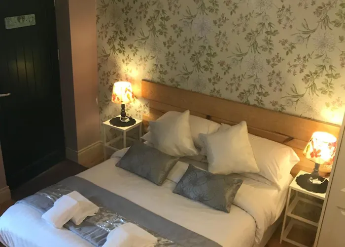 Professional & Approved Self Catering Short Term Holiday Homes *